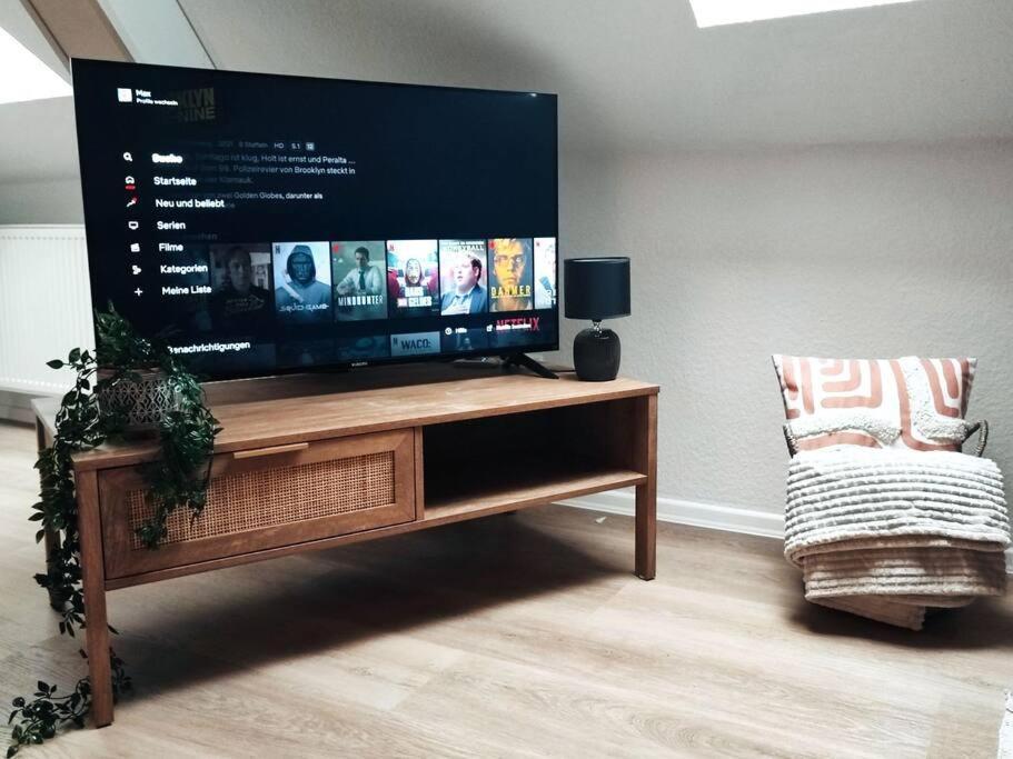 Stylische Altstadtwohnung - Netflix - Smart Tv - Schlafsofa Fuer 3 Personen Эрфурт Экстерьер фото